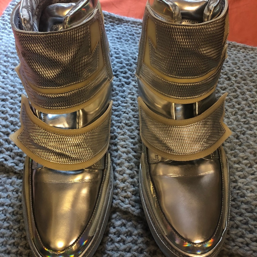 High Tops Sneakers